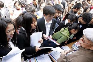 这也太铁了！乔治19投5中得到16分4篮板3助攻